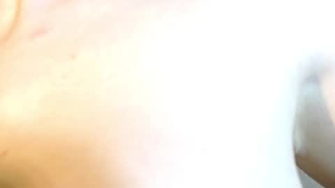 Snapshot of anarosse__ chatting on 12.22.24 ana 3 online show from 12.22.24