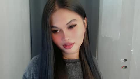 Snapshot of anaruru_ chatting on 05.21.26 ANA online show from 05.21.26