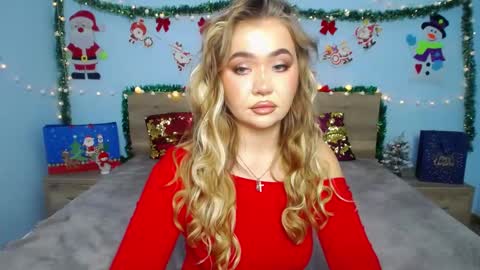 Snapshot of anastacyyellig chatting on 12.31.24 anastacyyellig online show from 12.31.24