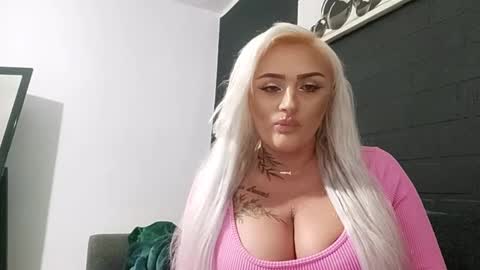 AnastasiaAmore online show from 09.25.25