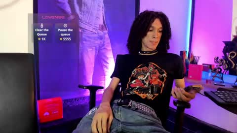 Snapshot of anddy_hugecock chatting on 06.21.26 anddy_hugecock online show from 06.21.26
