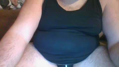 Snapshot of andellus chatting on 01.16.25 andellus online show from 01.16.25