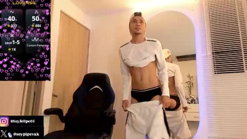 Snapshot of ander_bisex chatting on 04.26.26 Ander online show from 04.26.26