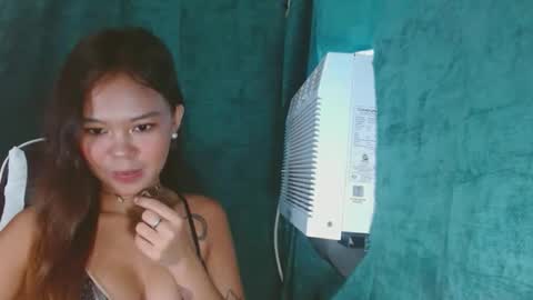 andiaprecious_ online show from 04.08.26