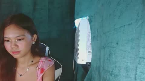 andiaprecious_ online show from 04.09.26