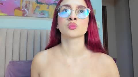 Andra Cyrus online show from 10.17.25