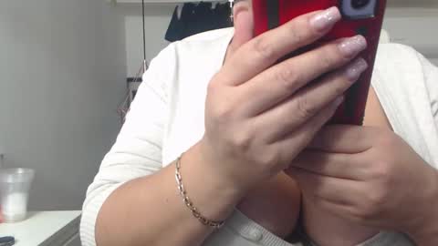 AndraHart  online show from 10.04.25