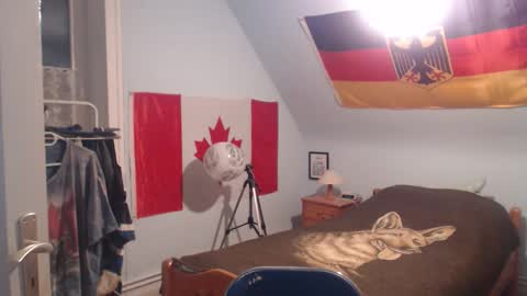 Snapshot of andre124231 chatting on 10.30.25 Andre online show from 10.30.25