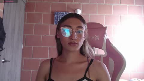 Snapshot of andrea_camila chatting on 02.10.26 Andrea online show from 02.10.26