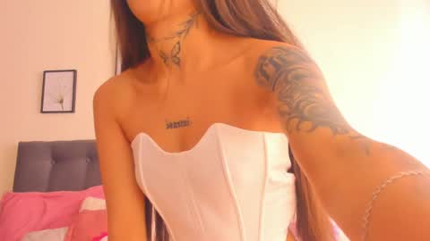 Snapshot of andrea_flow chatting on 01.18.25 Andrea online show from 01.18.25