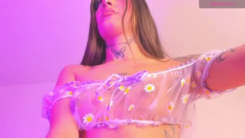 Snapshot of andrea_flow chatting on 03.05.25 Andrea online show from 03.05.25