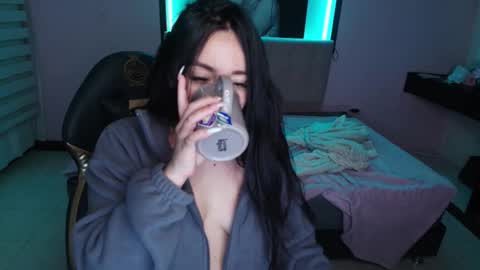 Andrea Ramos online show from 02.19.25