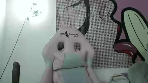 Snapshot of andrea_saenz_ chatting on 02.10.25             online show from 02.10.25