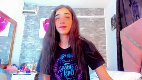 Snapshot of andrea_sexdollx chatting on 05.03.26 ANDREINA online show from 05.03.26