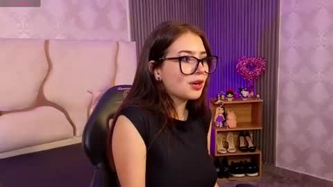 Snapshot of andrea_tay1 chatting on 07.24.26 andrea_tay1 online show from 07.24.26