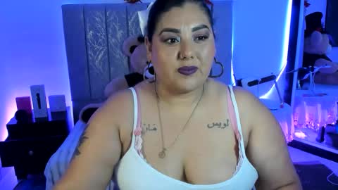 andreaakinky online show from 12.18.25