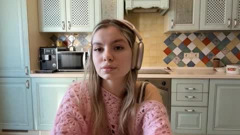 Mia or just MI online show from 03.19.26