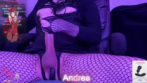 Snapshot of andreacrossed chatting on 02.09.25 andreacrossed online show from 02.09.25