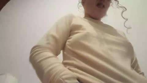 Snapshot of andreamartinssean2018 chatting on 06.10.26 andreamartinssean2018 online show from 06.10.26