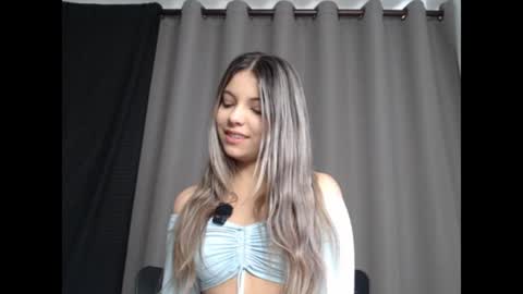 Snapshot of andreau_19 chatting on 06.23.26 andreau 19 online show from 06.23.26