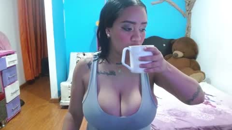 Snapshot of andrebigboobs chatting on 02.12.26 Andre online show from 02.12.26