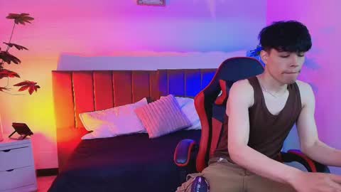 andreew_style_ online show from 04.16.26