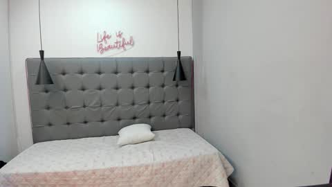 IM ANDRES online show from 12.19.25