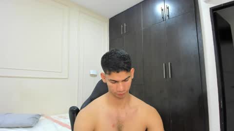 andres_stud online show from 04.08.26