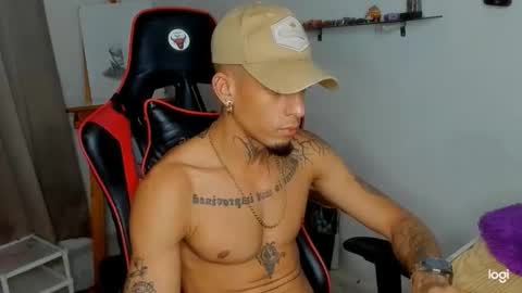 Snapshot of andres_white chatting on 02.01.26 Andres white online show from 02.01.26