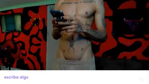 Snapshot of andres_white chatting on 04.12.26 Andres white online show from 04.12.26