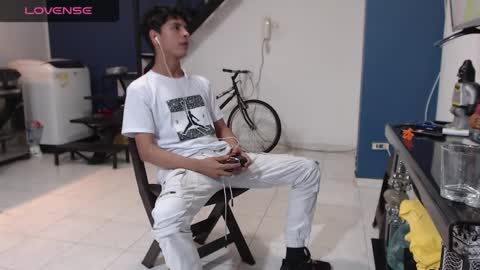 Andres Dean online show from 02.08.25