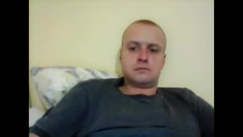 andrew3356577 online show from 10.26.25