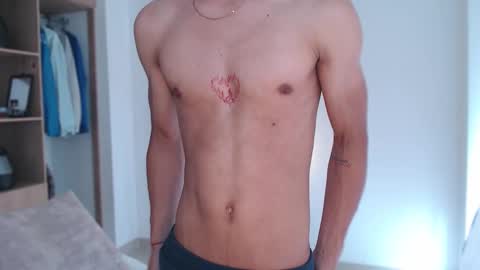 Snapshot of andrew_courtz chatting on 02.10.26 Andrew Courtz online show from 02.10.26