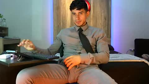 Andrew online show from 10.08.25