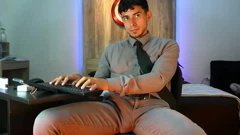 Andrew online show from 10.10.25