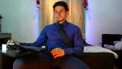 Andrew online show from 12.18.25