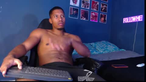 Snapshot of andrew_hoult chatting on 12.04.24 Andrew online show from 12.04.24