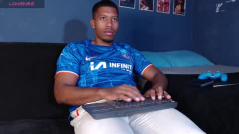 Snapshot of andrew_hoult chatting on 02.18.25 Andrew online show from 02.18.25