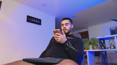 Snapshot of andrew_west_ chatting on 01.16.26 ANDREW WEST online show from 01.16.26