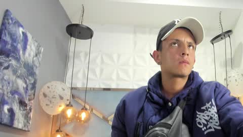 Snapshot of andrewcooper1 chatting on 01.08.25 andrew online show from 01.08.25