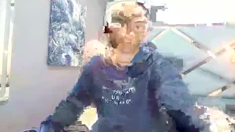 Snapshot of andrewcooper1 chatting on 01.10.25 andrew online show from 01.10.25