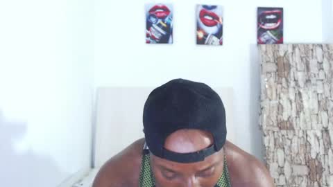 Snapshot of andrewoconnor__ chatting on 05.02.26 Andrew Oconnor online show from 05.02.26