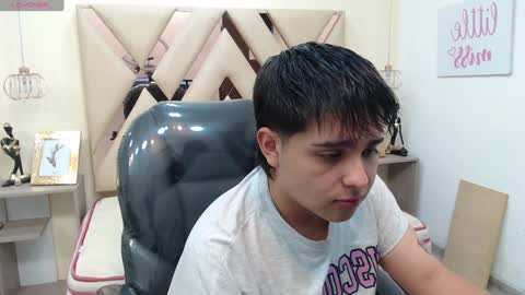 ANDREW online show from 02.04.25