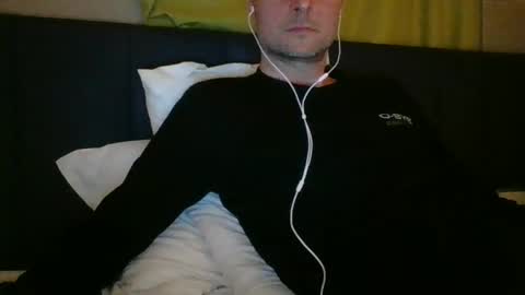 Snapshot of andreyandrey80 chatting on 03.09.25 andreyandrey80 online show from 03.09.25