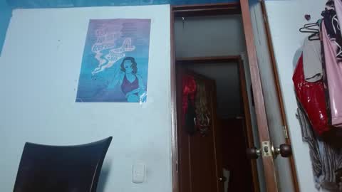 Snapshot of andromedashine chatting on 12.04.24 vero paez online show from 12.04.24