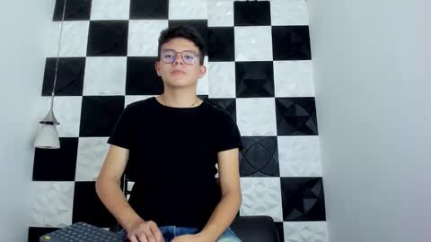 andyfame11 online show from 12.21.25