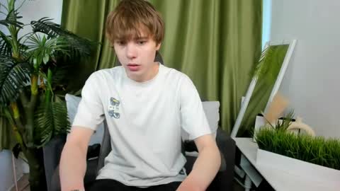Snapshot of andyjey_ chatting on 06.03.26 Mandy and Andy online show from 06.03.26