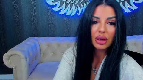 Snapshot of anemariejolie chatting on 03.07.25 Anne online show from 03.07.25