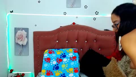 Snapshot of ange_drty chatting on 01.18.25 ange_drty online show from 01.18.25