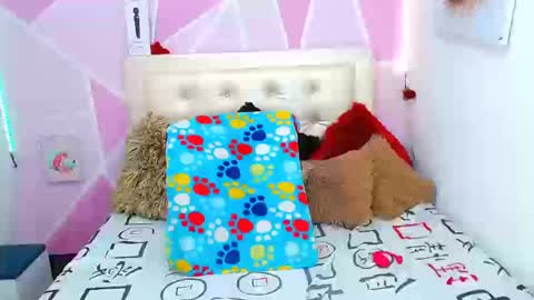 Snapshot of ange_drty chatting on 10.15.25 ange_drty online show from 10.15.25